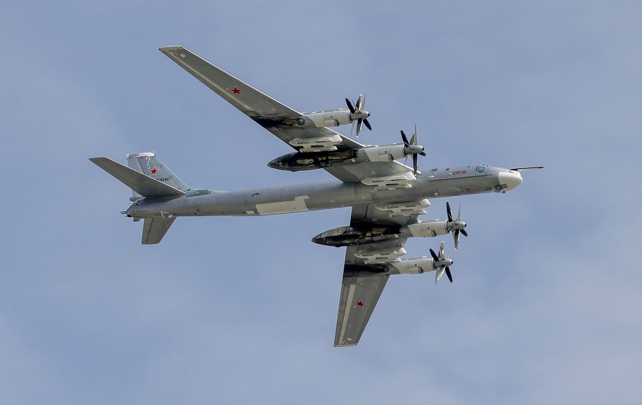 РФ підняла в небо Ту-95МС: ймовірно здійснили пуски крилатих ракет