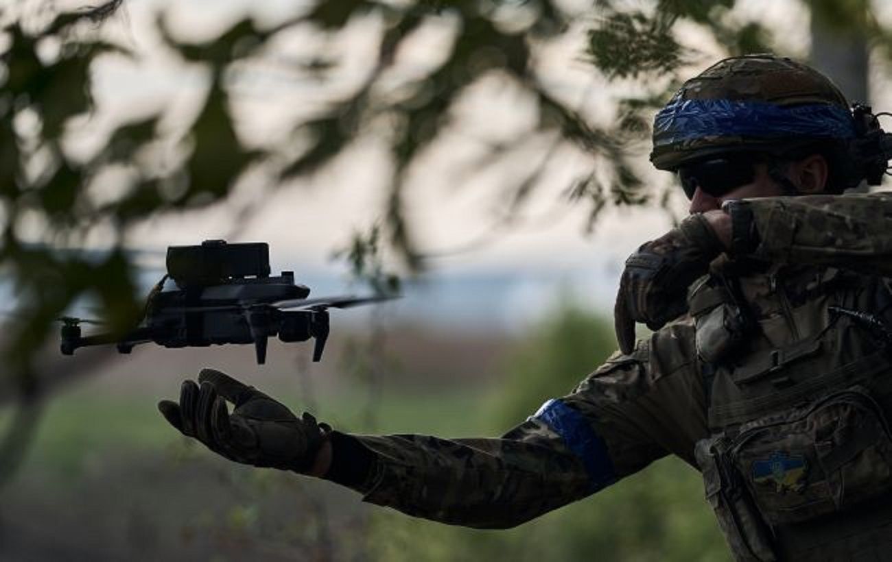 ГУР показало унікальні кадри знищення операторів дронів РФ на Запорізькому напрямку (відео)