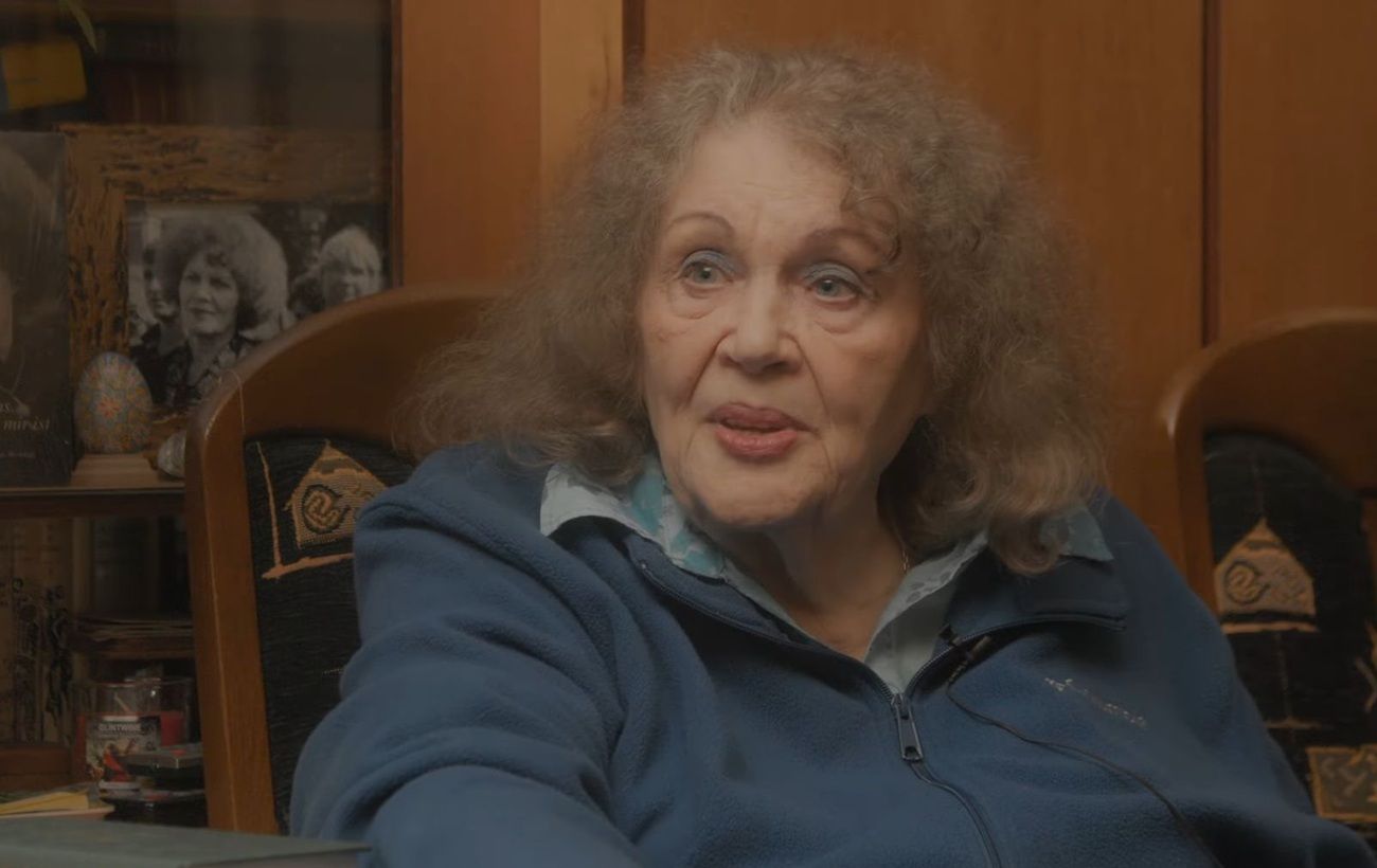 Ліна Костенко розповіла, як досі переживає тиск радянської доби: "Живу замкнено і одна"