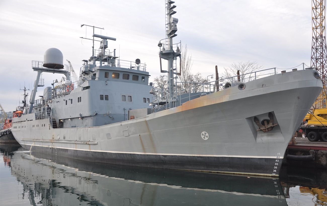 Росія вдарила по кораблю ВМС України: один загиблий, ще шукають моряків