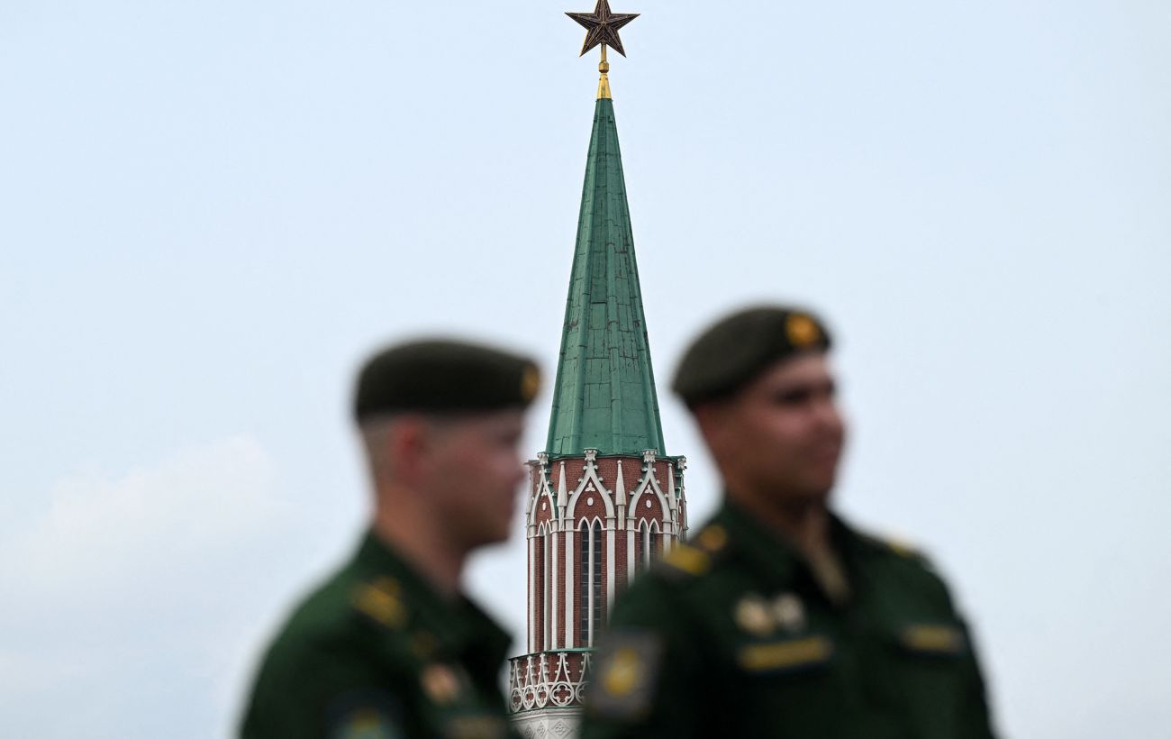 Пролунало понад 10 вибухів: РФ поскаржилась на атаку дронів по Москві