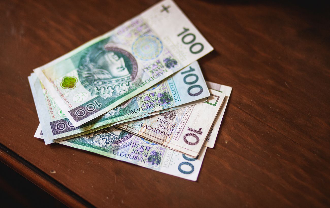 Нацбанк знову трохи знизив курс злотого