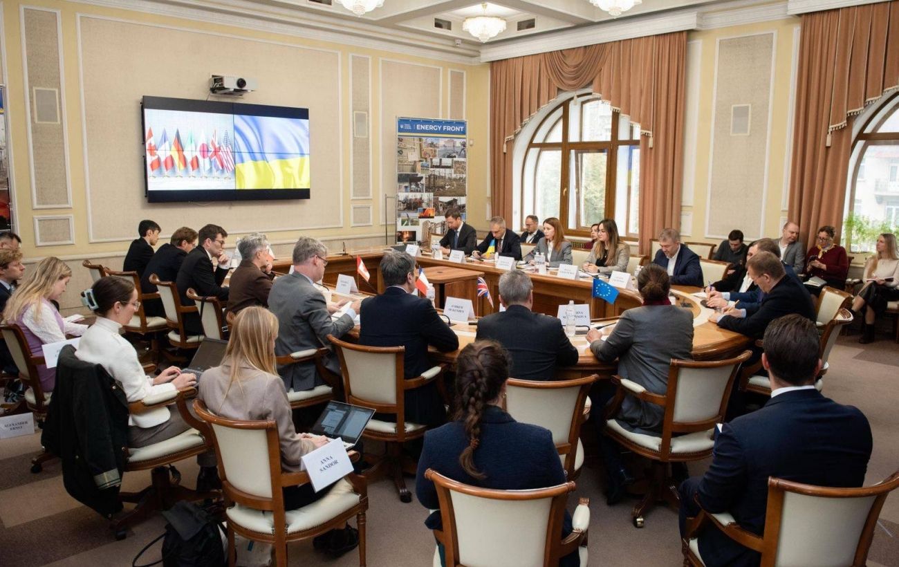Після масованої атаки РФ посли G7 провели термінові переговори з Україною