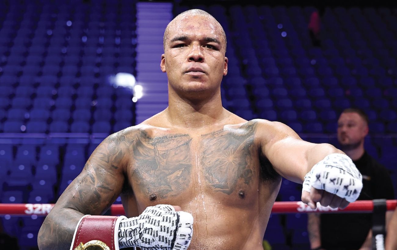 Якщо не Усик: WBO знайшла для Вордлі "запасного" суперника