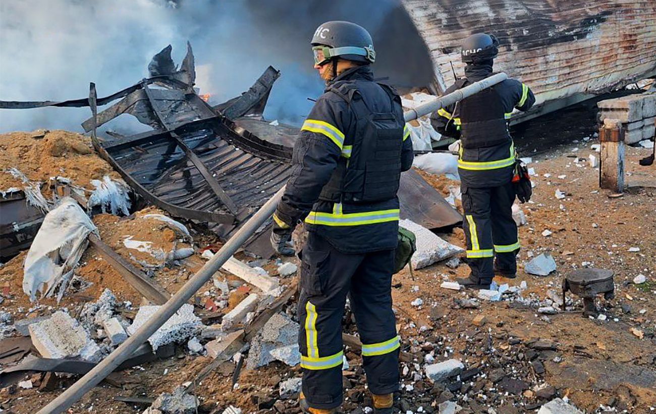 Ракетний удар по Дніпру: у місті постраждав інфраструктурний об’єкт