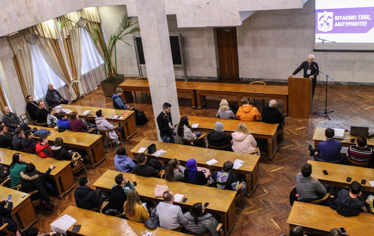 Скільки іноземних студентів в Україні й на кого вони вчаться: названо топ спеціальностей