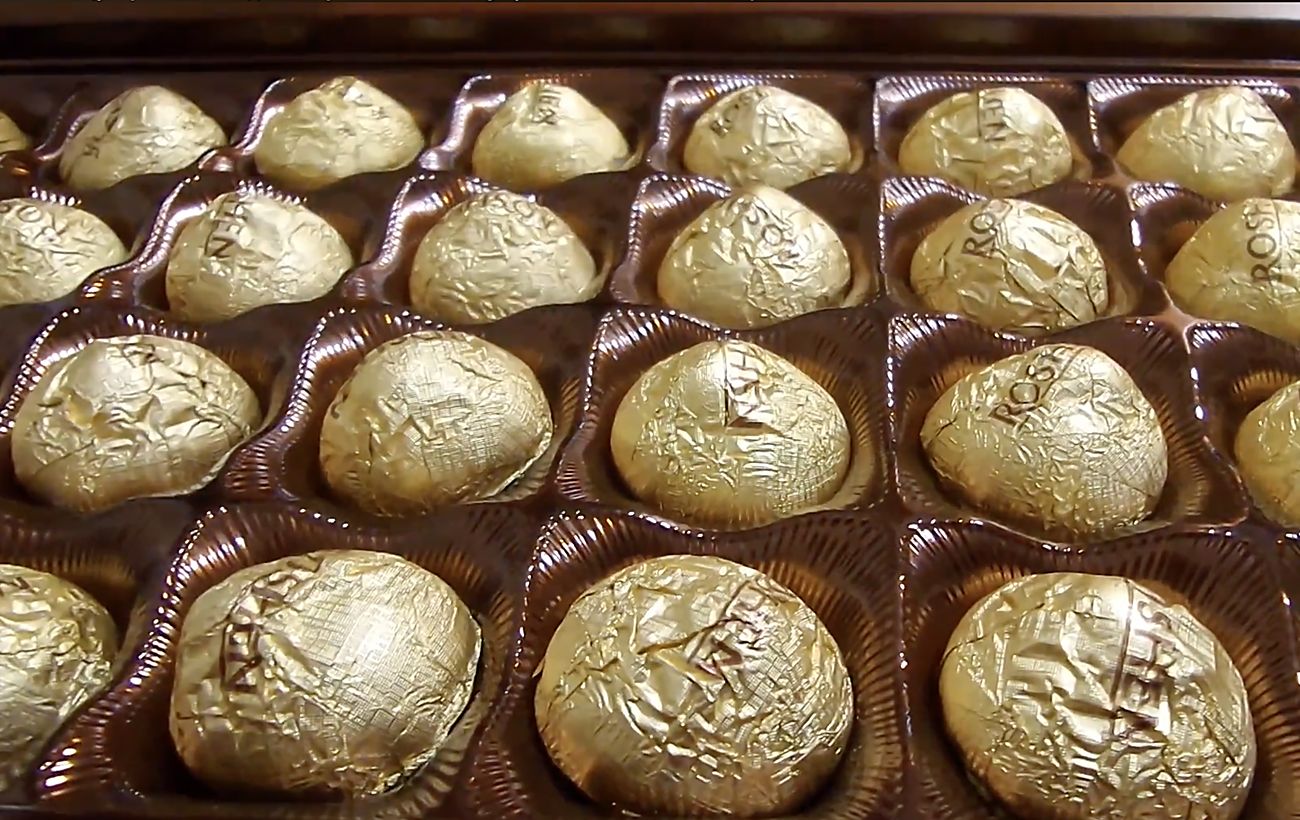 Чому культові українські цукерки називаються "Вечірній Київ"