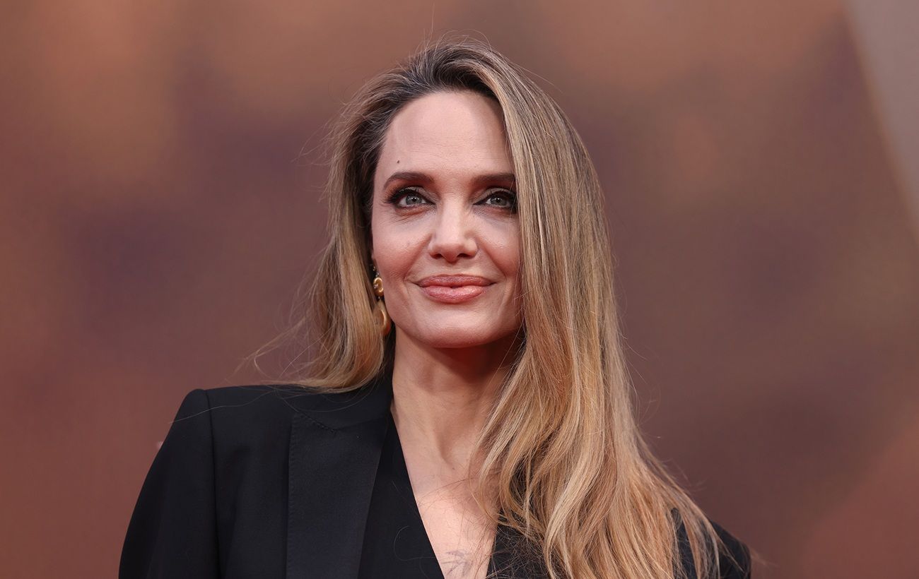 "Дуже особиста історія". Анджеліна Джолі заговорила про рак у новій фотосесії