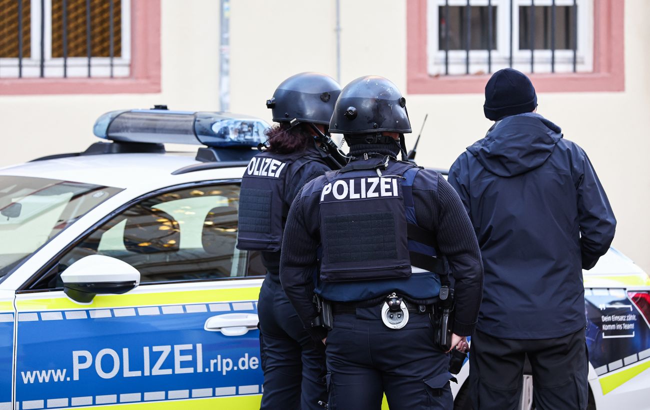 Українські акробати зірвалися з висоти під час шоу в Німеччині