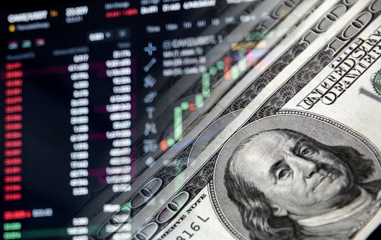 Долар знову зросте? Банкір дав прогноз по курсу на середину січня