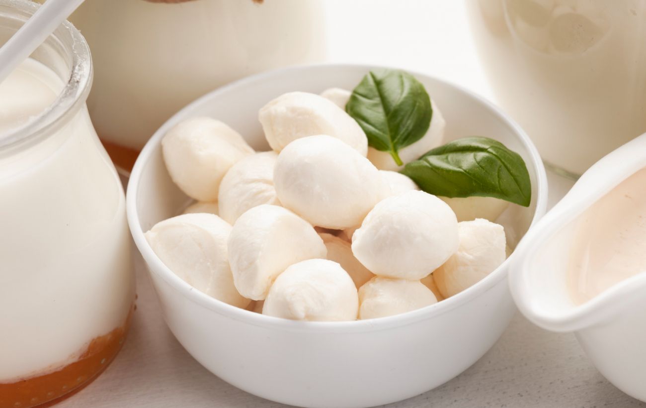 Домашня моцарела з трьох інгредієнтів: легко і дуже смачно