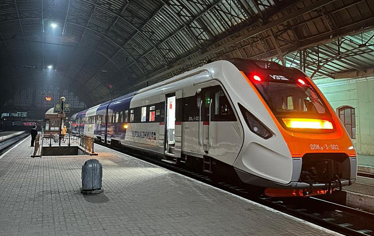 "Укрзалізниця" змінює графіки курсування поїздів на 5 лютого