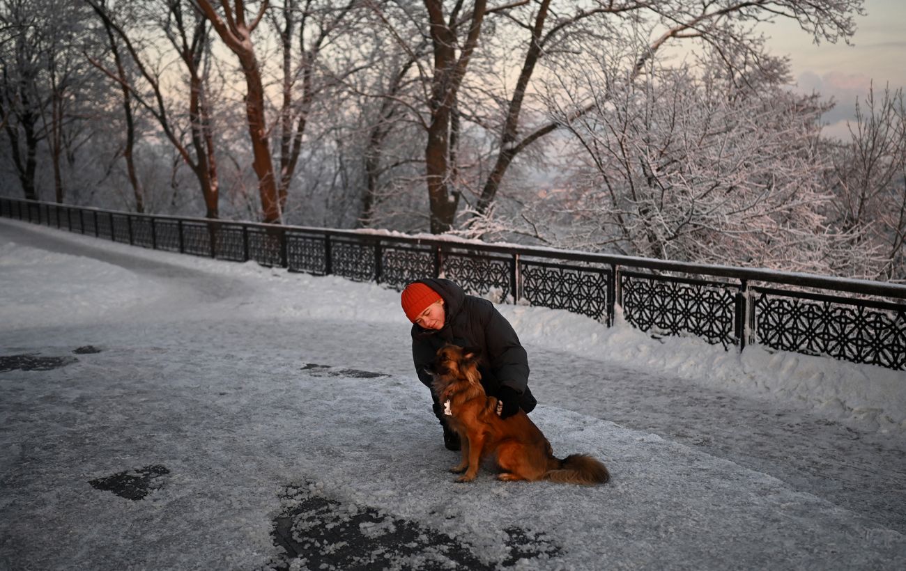 Погода різко змінюється: де сьогодні потеплішає і коли чекати опадів
