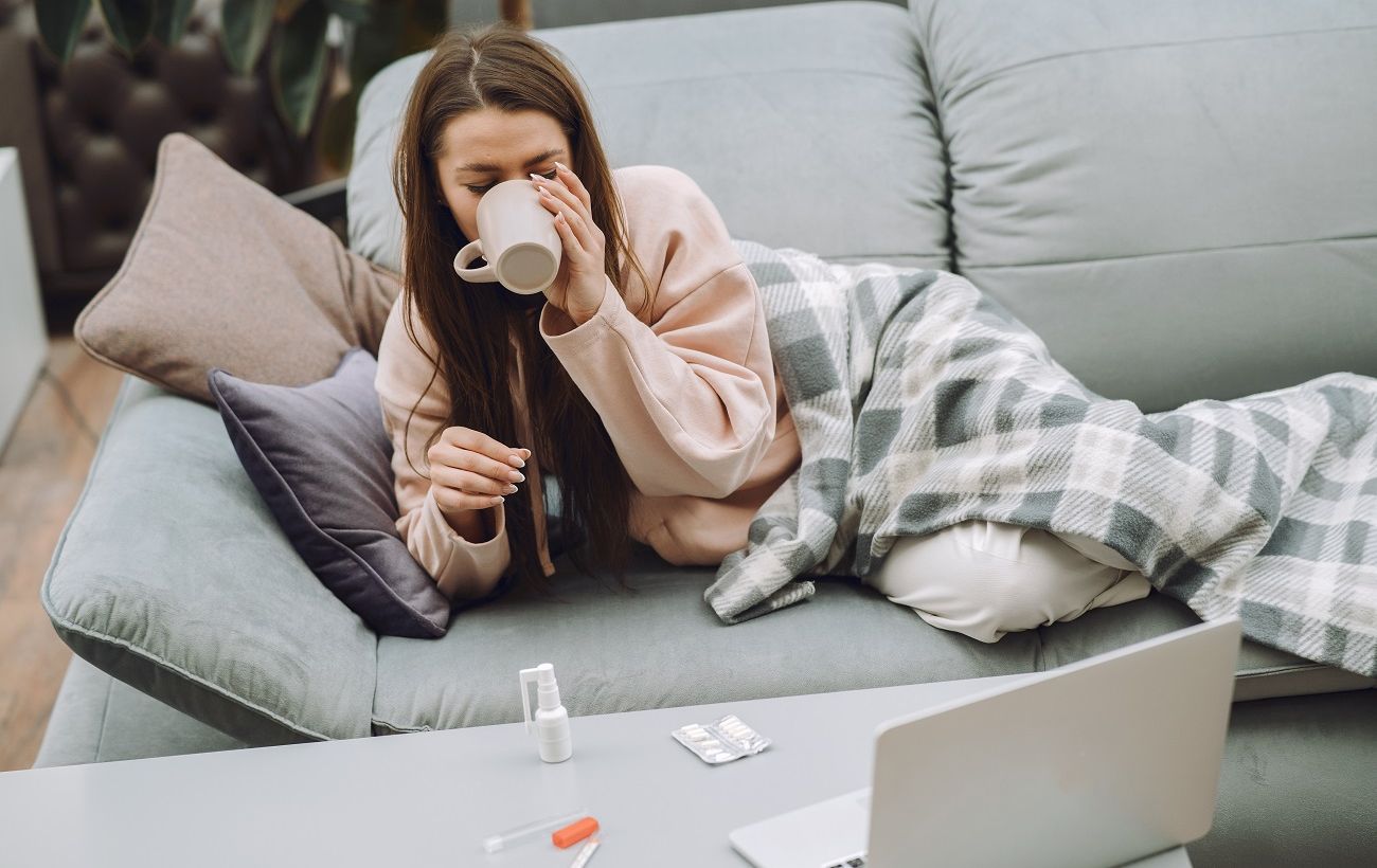 Лікар попередила про "подвійне" зараження: хто ризикує підхопити одразу два віруси