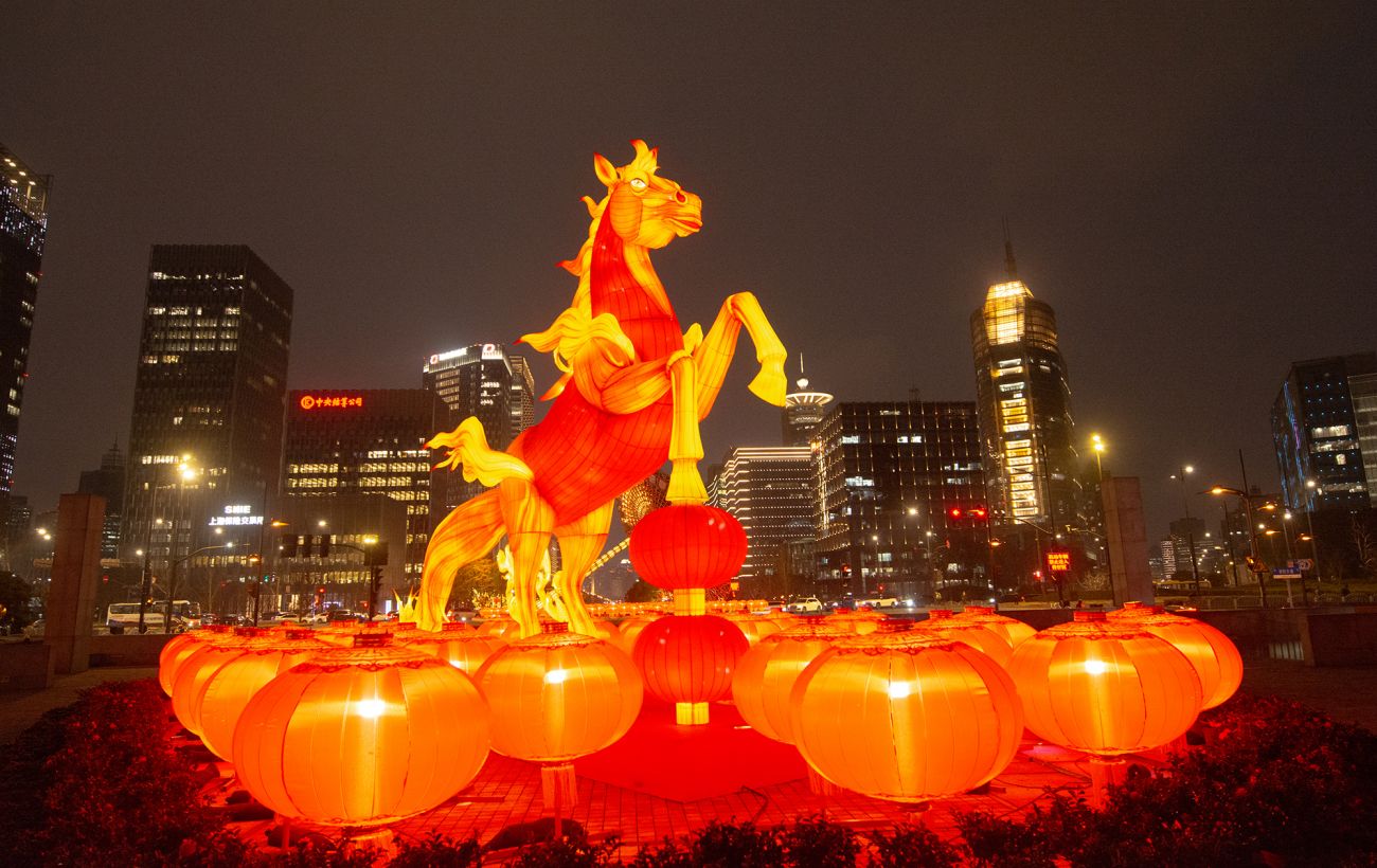 Китайський Новий рік: навіщо дарують червоний конверт і яка цифра вважається "проклятою"