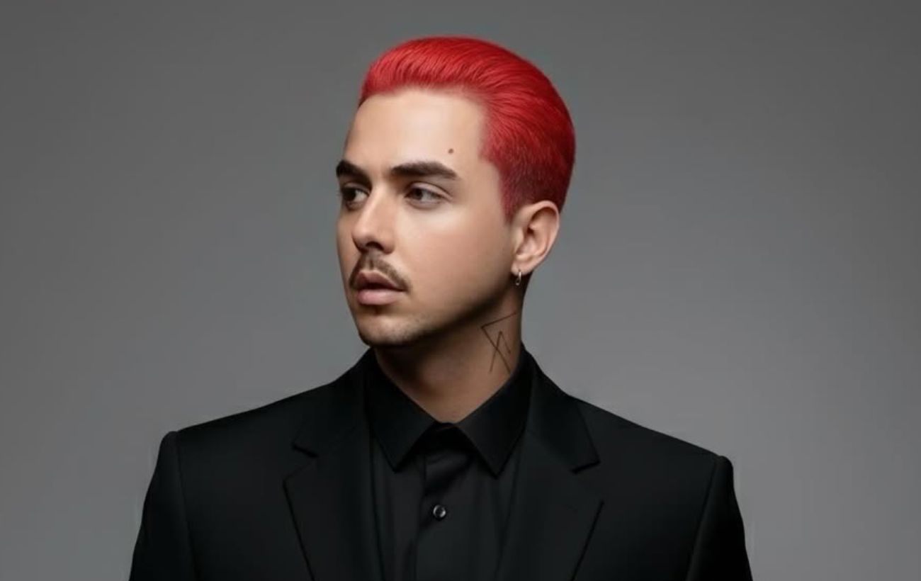 "Не за гей-шлюби воюють герої": у Рівному зірвали виступ відомого співака (відео)