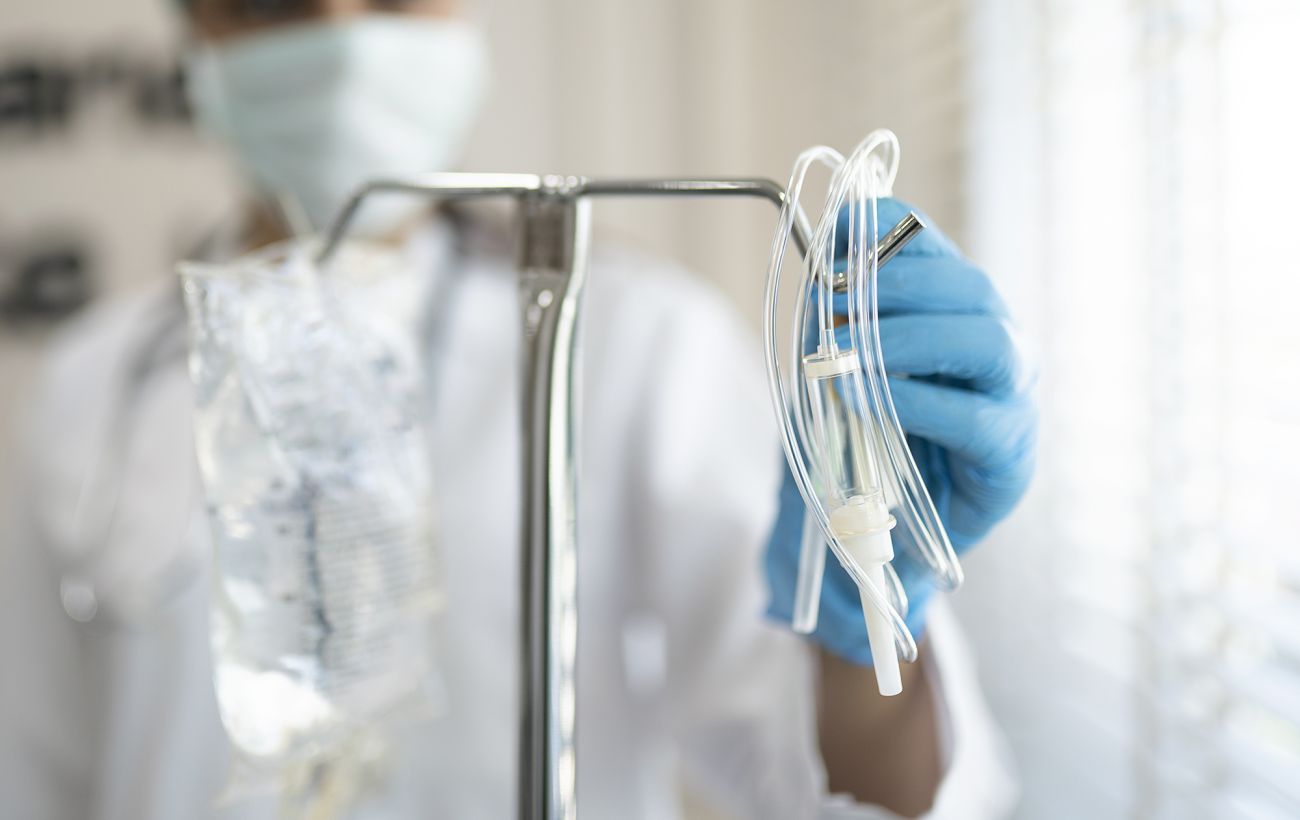 У Чернігові жінка померла після косметологічних процедур у клініці: що каже поліція