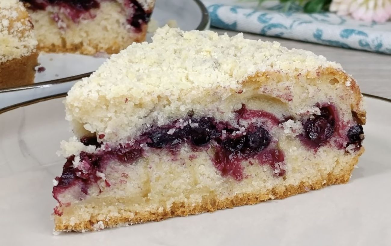 Не відмовляйте собі у десертах: пісний пиріг з неймовірним смаком