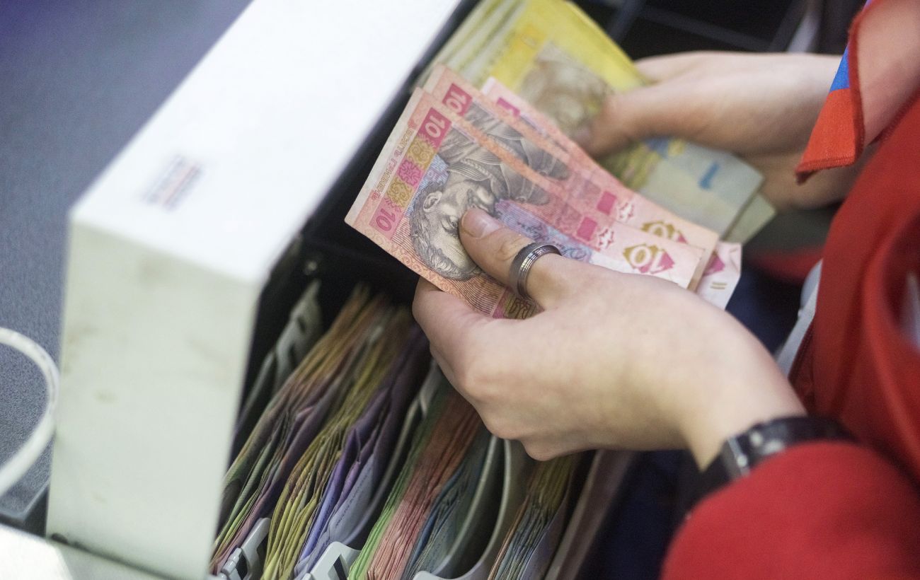 Дали решту "старою" гривнею? Що треба знати про обмін мілких купюр