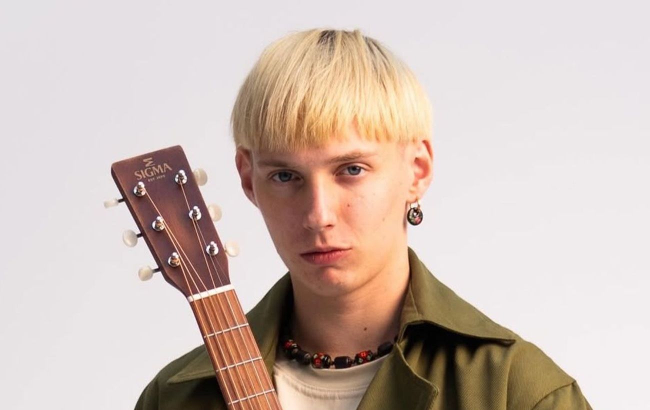 "Дякую службі". Відомий музикант розкрив, чим зараз займається у війську