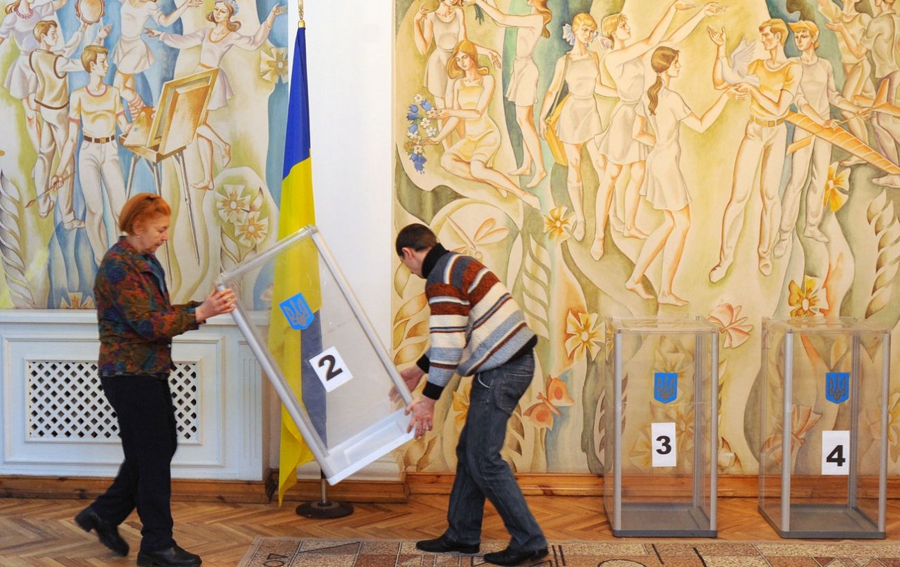 Без права голосу? Українці дали жорстку відповідь щодо виборів для "втікачів"