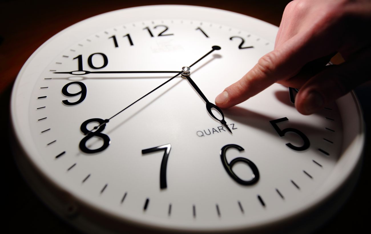 Залишилися лічені дні. Коли Україна переходить на літній час 2026 та чи буде цей раз останнім