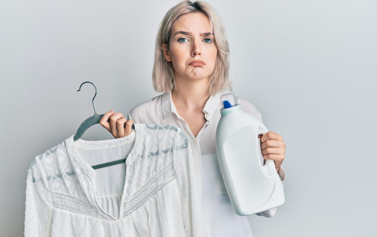 Зіпсуєте одяг назавжди: 5 речей, які не можна прати з кондиціонером