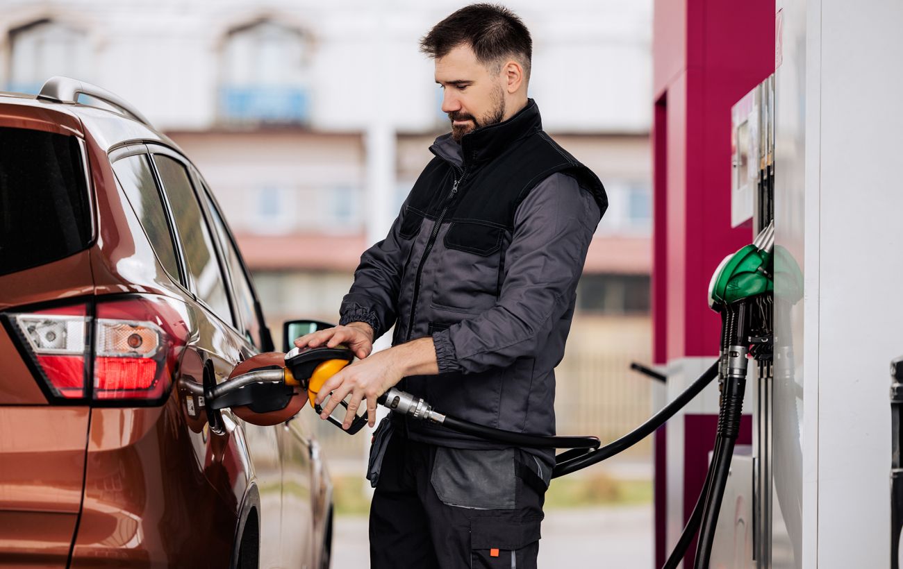 Чи обваляться ціни на АЗС в Україні після заяви Ірану: прогноз експерта