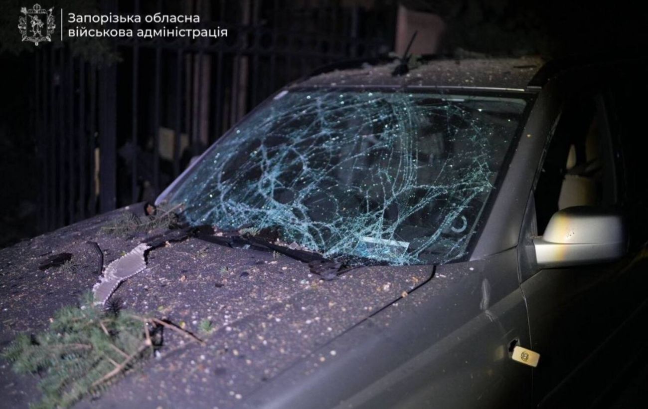 БпЛА вдарили по Запоріжжю: відомо про постраждалого та пожежі