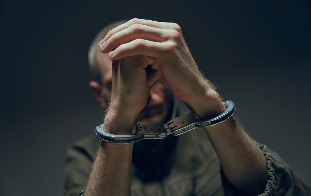 На Закарпатті затримали 60-річного голову ВЛК з мільйонами вдома