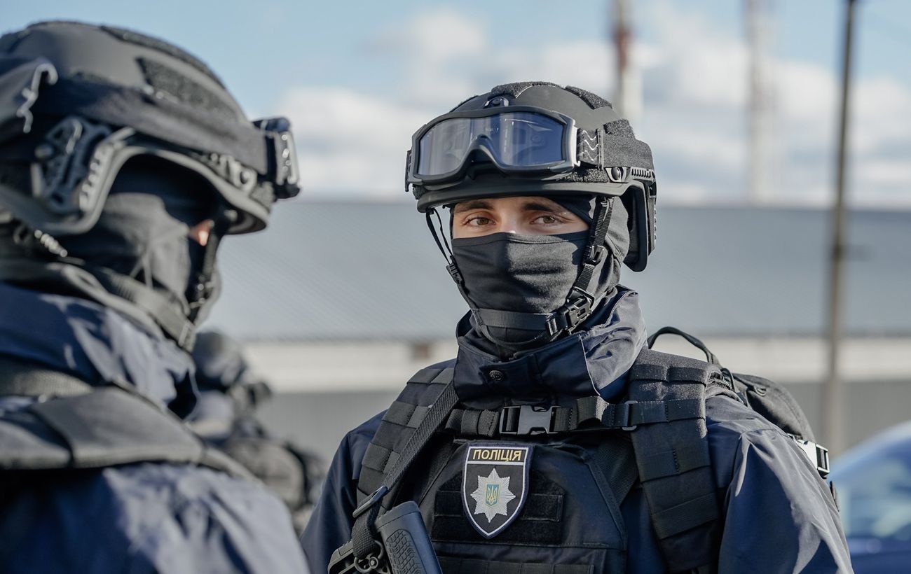 Напади, погрози та велика наркомережа: Нацполіція викрила зв’язок U420 з "Хімпромом" (відео)