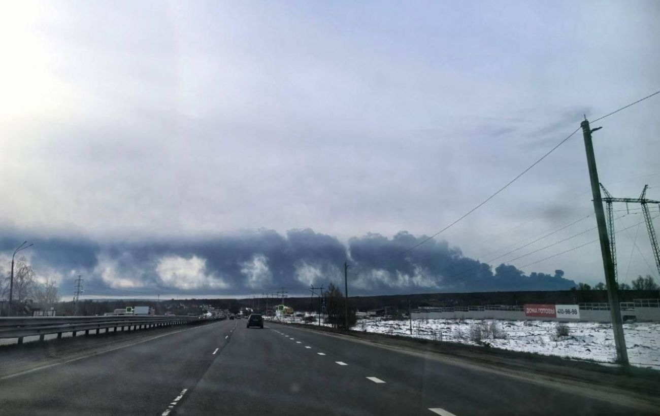 СБУ уразила важливу НПС "Горький" у Росії, спалахнула масштабна пожежа (фото)