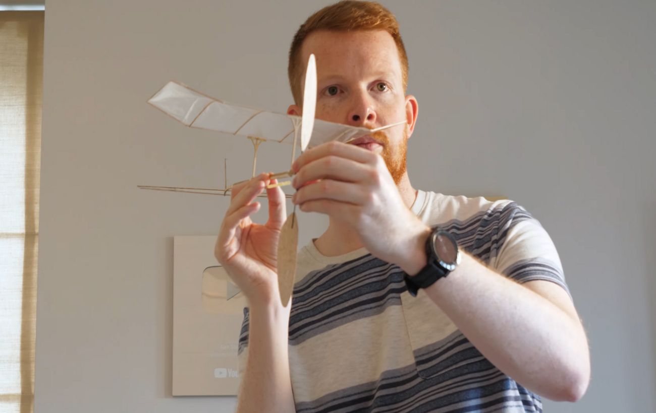 Інженер надрукував на 3D-принтері літак, який заряджається за 4 секунди: як він виглядає