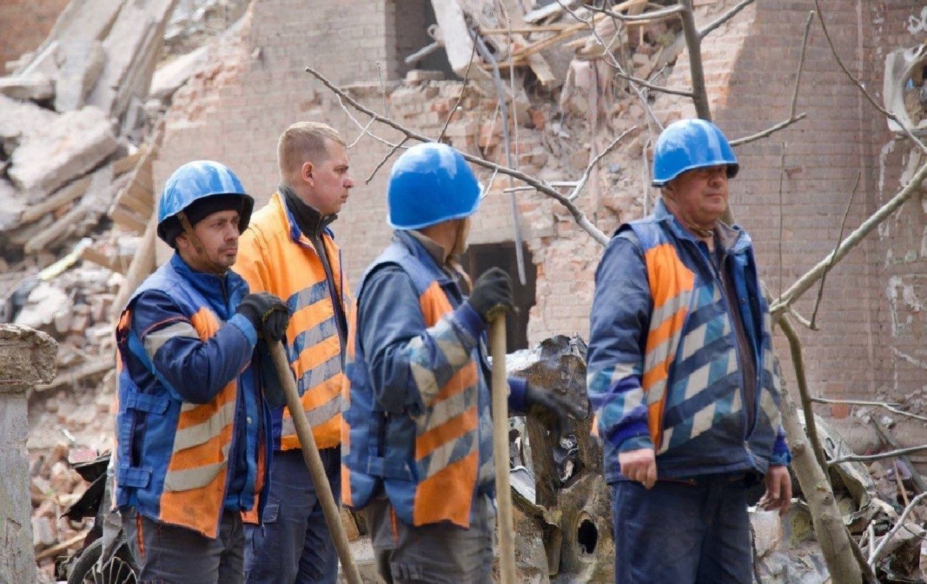 Росія атакувала Дніпро 20 годин поспіль: що відомо про наслідки