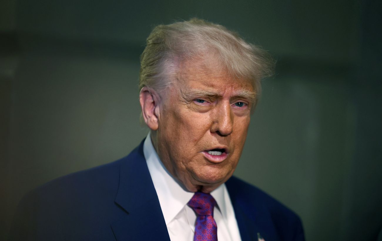 Трампа екстрено евакуювали після стрілянини на вечері