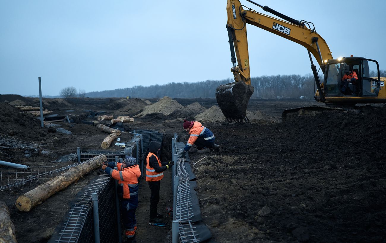 В Україні зводять суцільну лінію оборони від Київського водосховища і до Сум, - ЗСУ