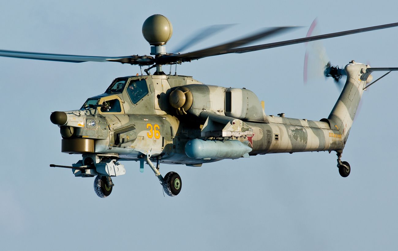 Українські дрони "дістали" вертольоти Мі-28 і Мі-17 у Воронезькій області (відео)