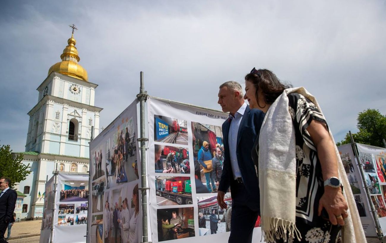 Кличко відкрив у Києві виставку до Дня Європи та подякував партнерам за підтримку України
