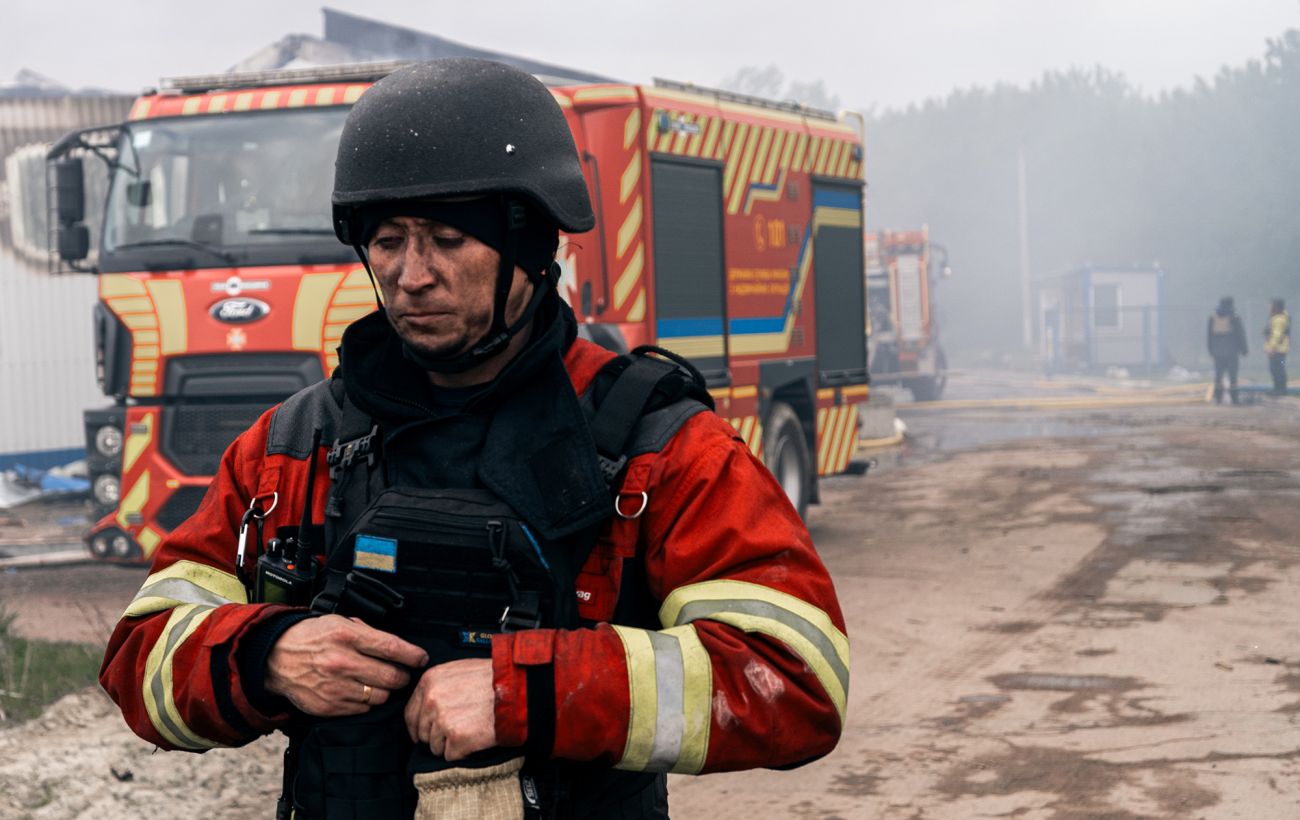 Росіяни двічі за ніч вдарили по Харкову, під завалами будинку може бути людина