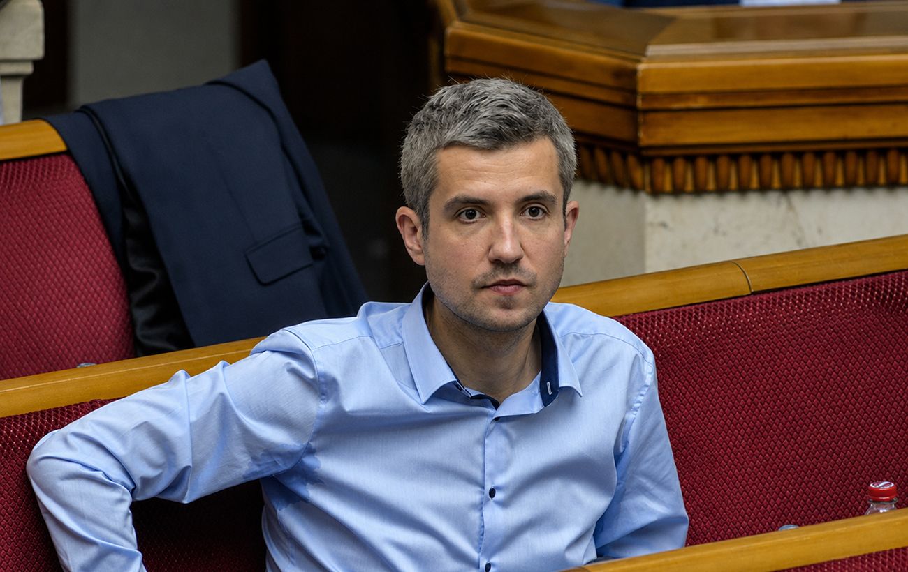 Рада з другої спроби забрала мандат у нардепа від "Голосу": що про нього відомо