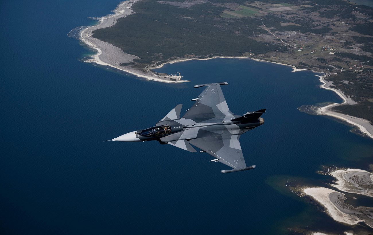 Україна отримає літаки Gripen разом із "довгою рукою" проти КАБів