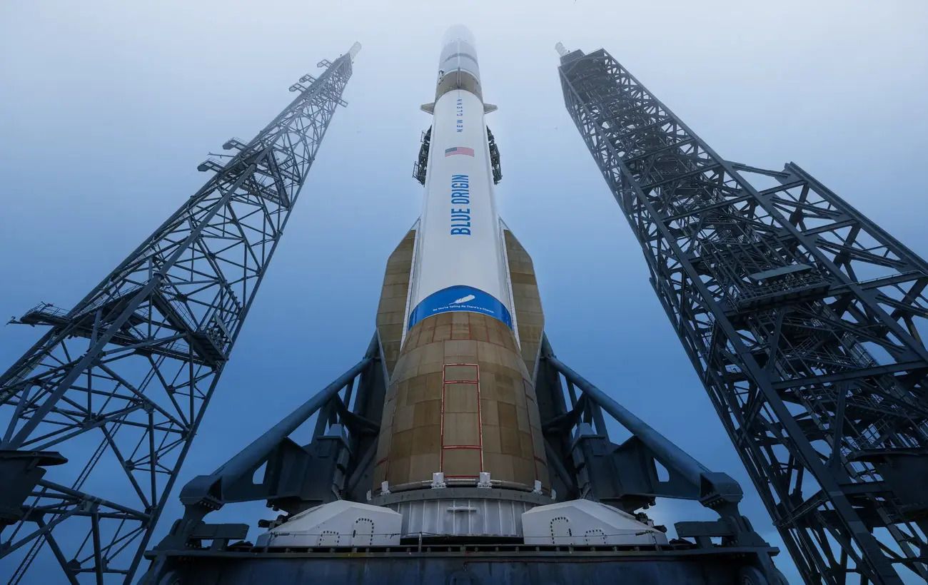 Ракета Blue Origin вибухнула під час запуску: NASA ризикує втратити місячну програму