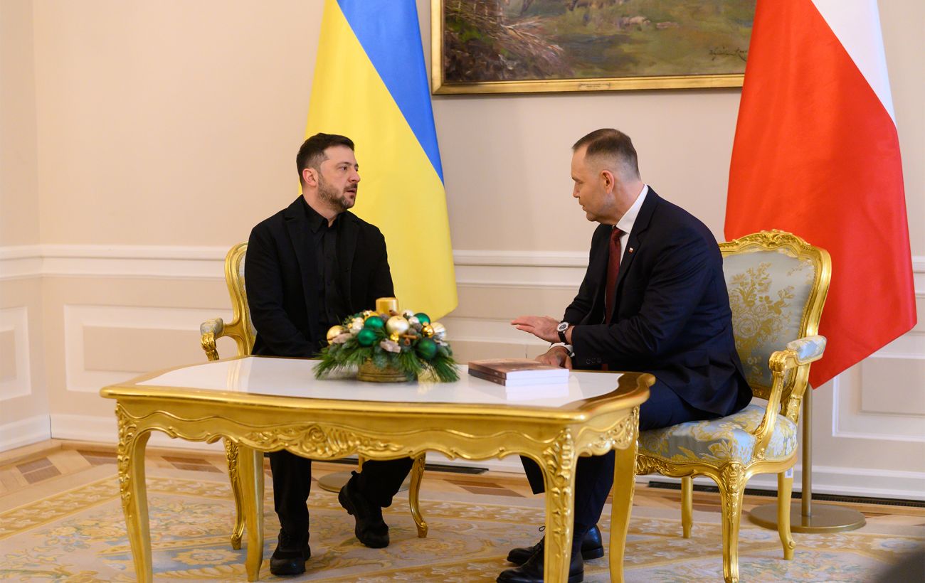 Навроцький через УПА захотів забрати у Зеленського найвищу нагороду Польщі