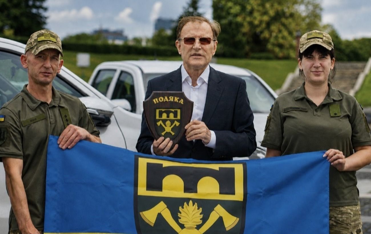 "Метінвест" Ахметова передав позашляховики бойовим бригадам на Запорізький напрямок