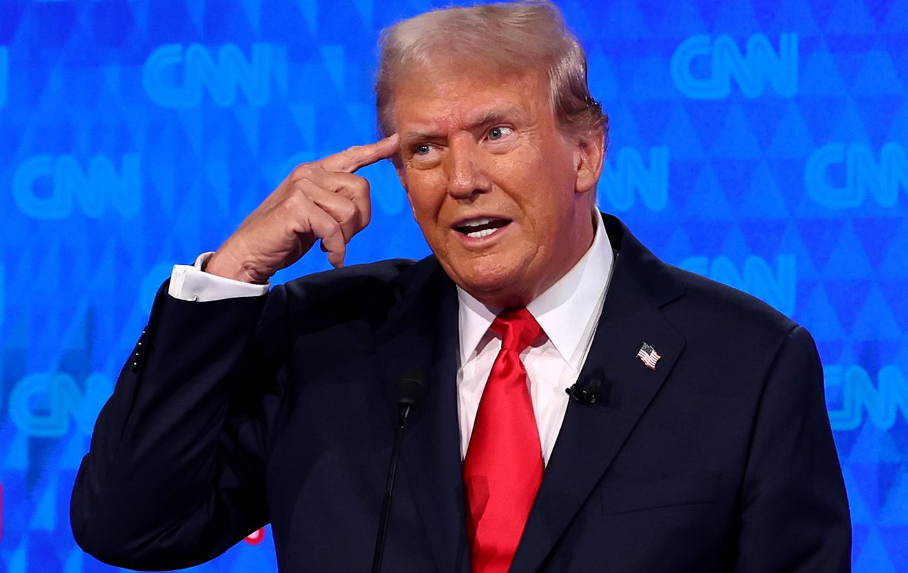 Трамп у прямому ефірі поскандалив з журналісткою і втік з інтерв'ю (відео)