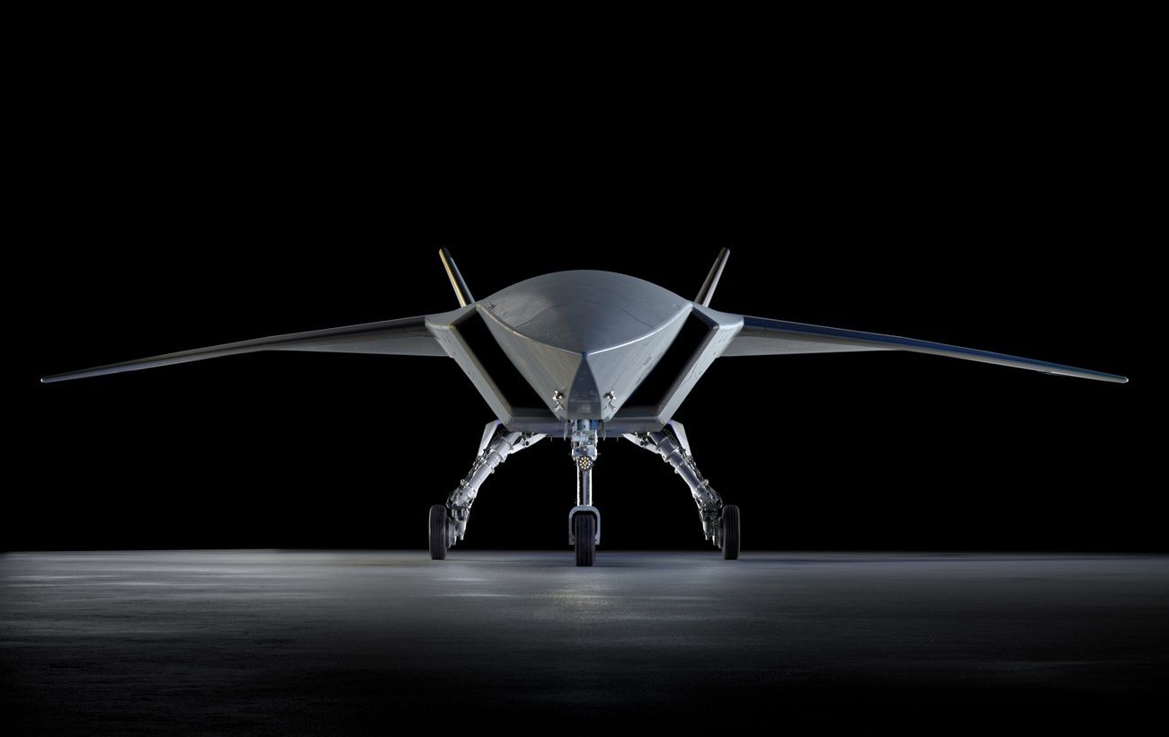 Boeing показала ШІ-дрон із ракетами: чому Ghost Bat називають винищувачем майбутнього