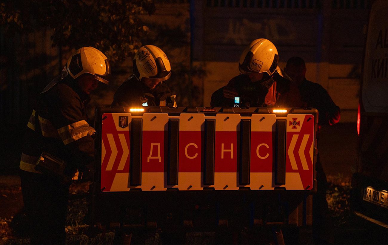 У Києві пролунали вибухи до тривоги, РФ вдарила балістикою
