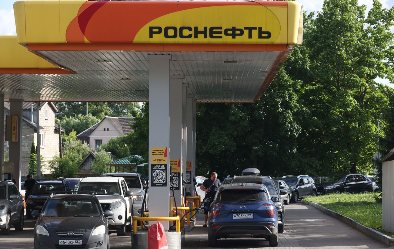 Кремль створює ілюзію стабільності, поки паливна криза в РФ поглиблюється, - розвідка