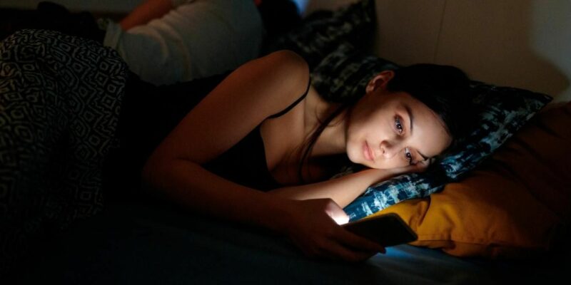 «Легка підробітка», яка може зламати життя: як людей втягують у протиправну діяльність