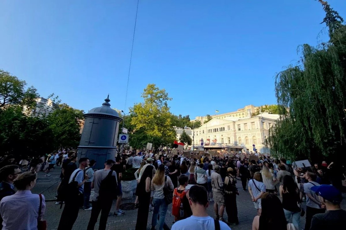 Кремль використовує українські акції протесту для просування наративу про їхню організацію націоналістами та «нацистами» демонструючи стійку стратегію